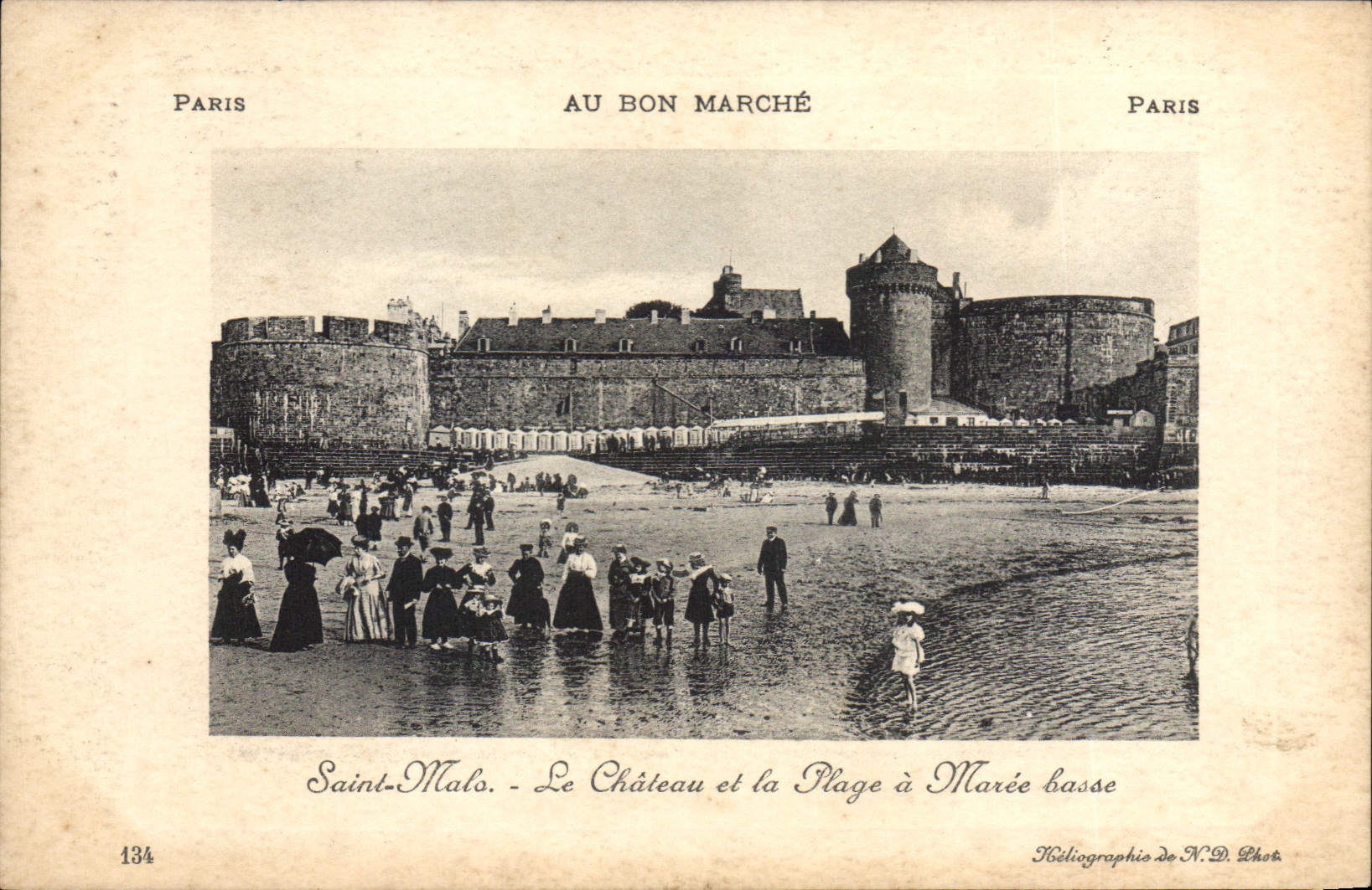 CPA Au Bon Marche Saint Malo Le Chateau et la Plage a Maree basse 