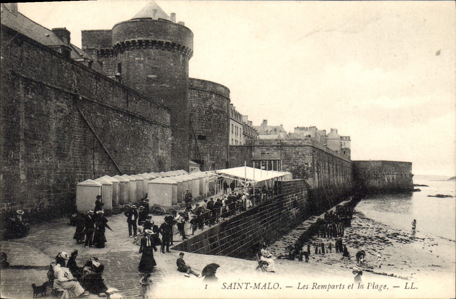 Saint-Malo — Les Remparts et la Plage — LL. n°1