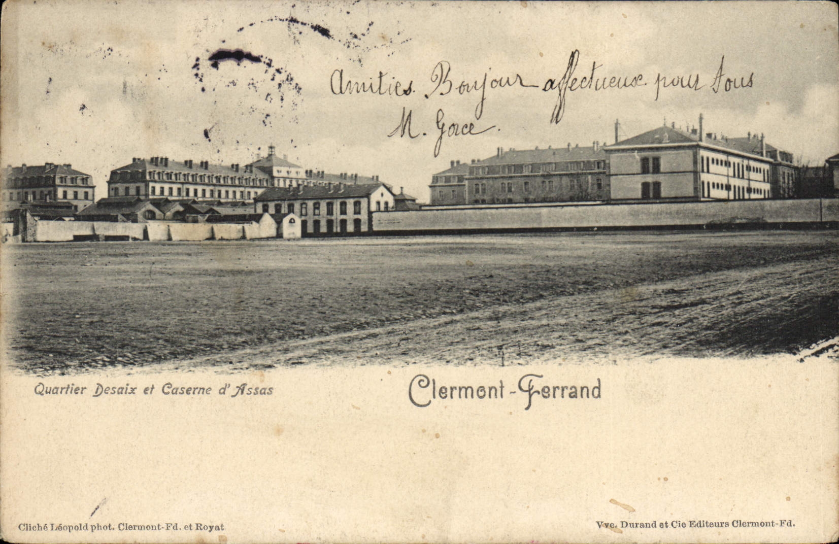 CPA Clermont Ferrand Quartier Desaix et Caserne d'Assas Militaria