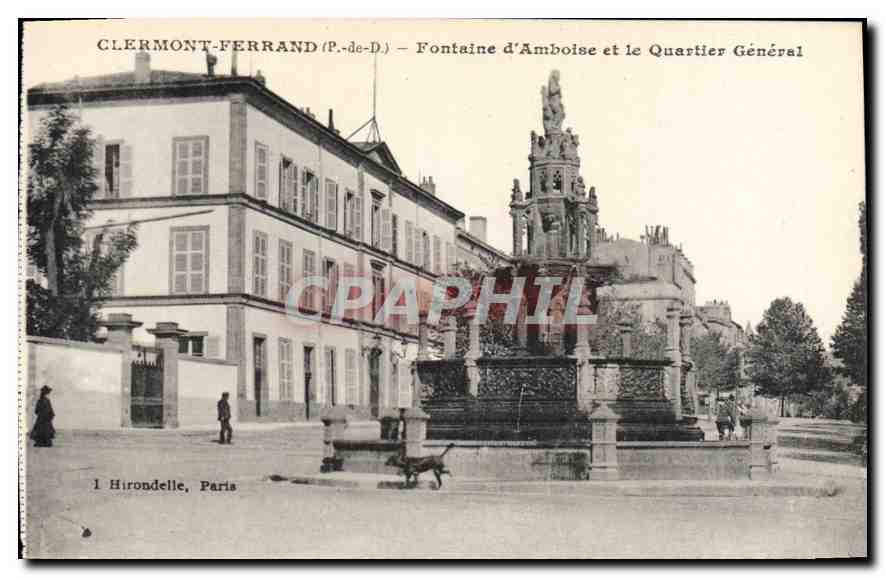 CPA Clermont Ferrand P de D Fontaine d'Amboise et le Quartier general 