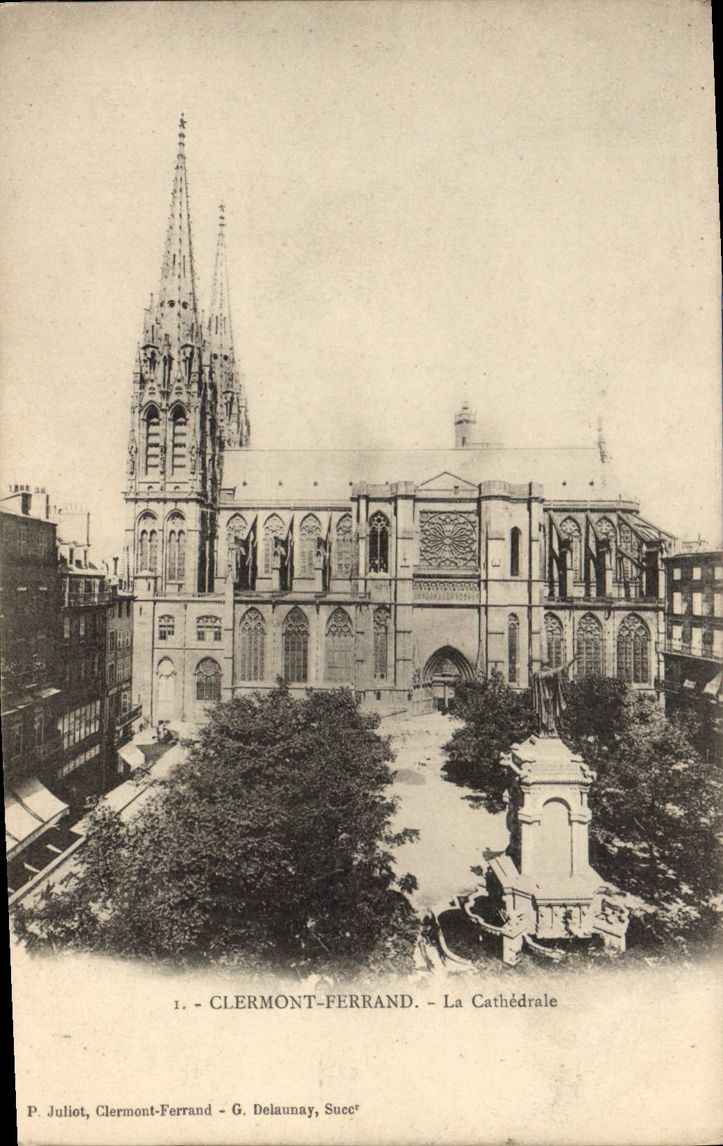 CPA Clermont Ferrand la cathedrale 