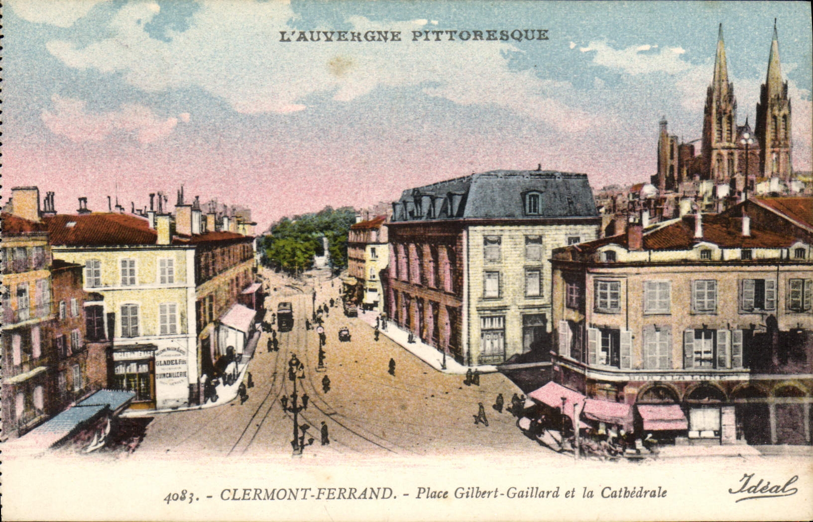 CPA Clermont Ferrand place Gilbert Gaillard et la cathedrale 