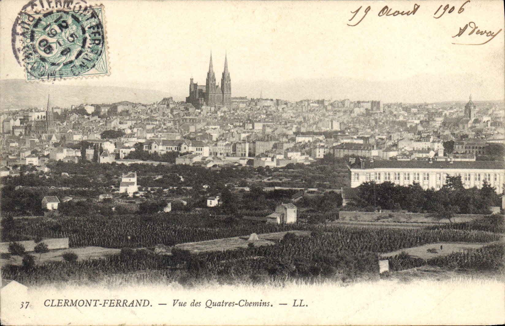 CPA Clermont Ferrand vue des Quatres Chemins 