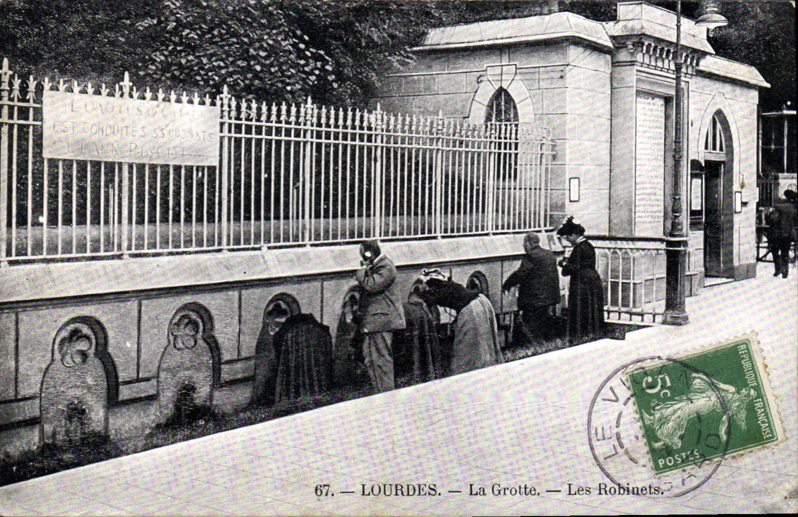 LOURDES — La Grotte — Les Robinets — Éditeur : Les Robinets, n° 67