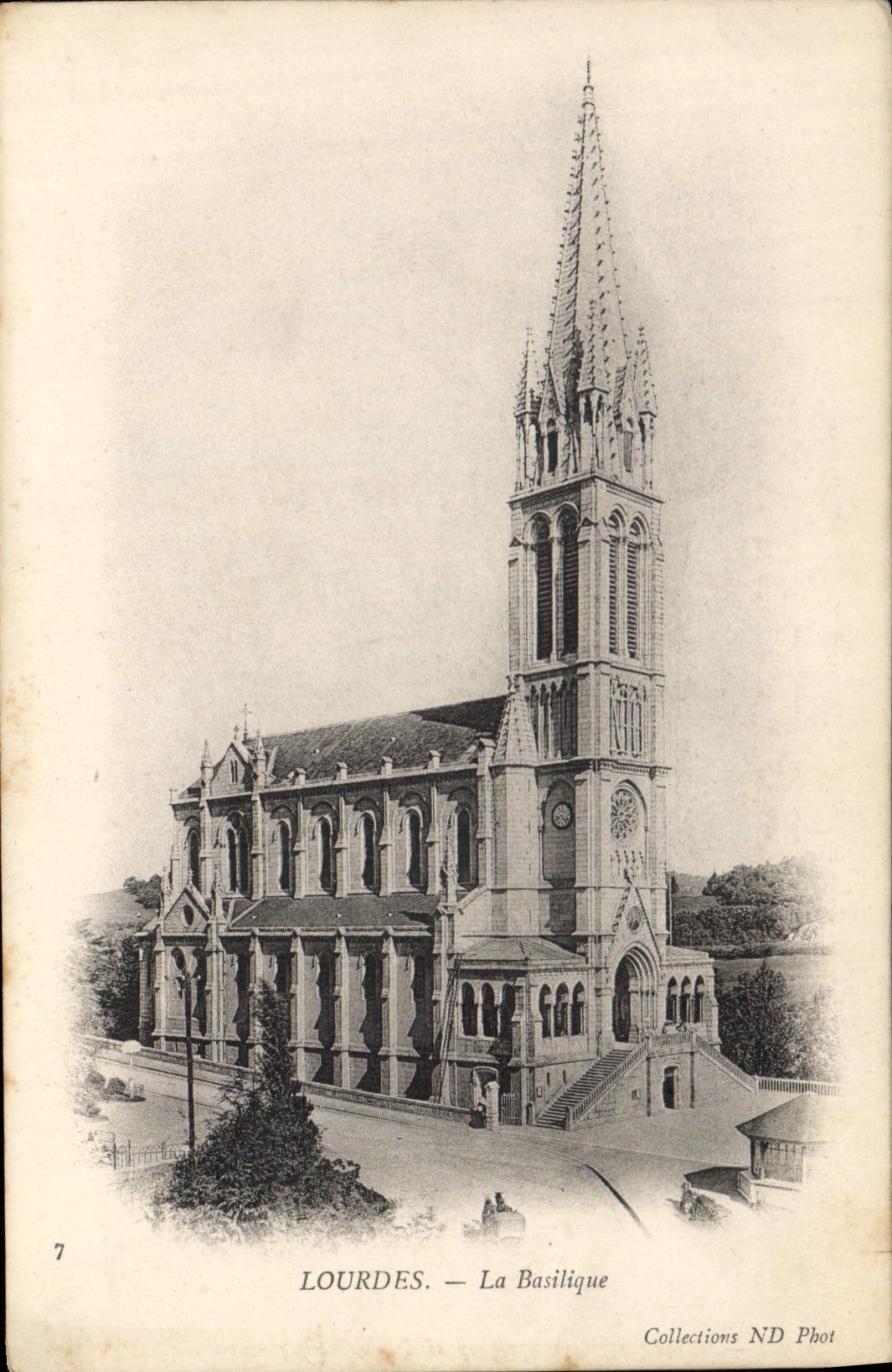 CPA Lourdes La Basilique 