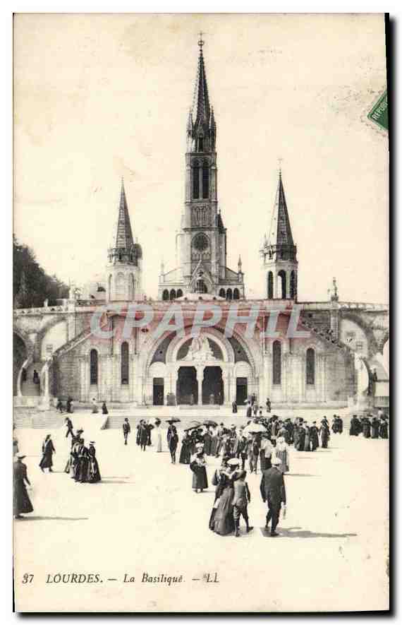 CPA Lourdes La Basilique 
