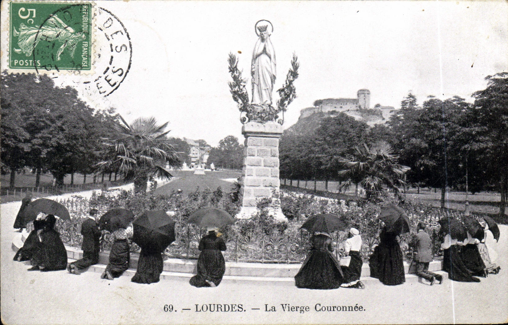 CPA Lourdes La Vierge Couronnee 