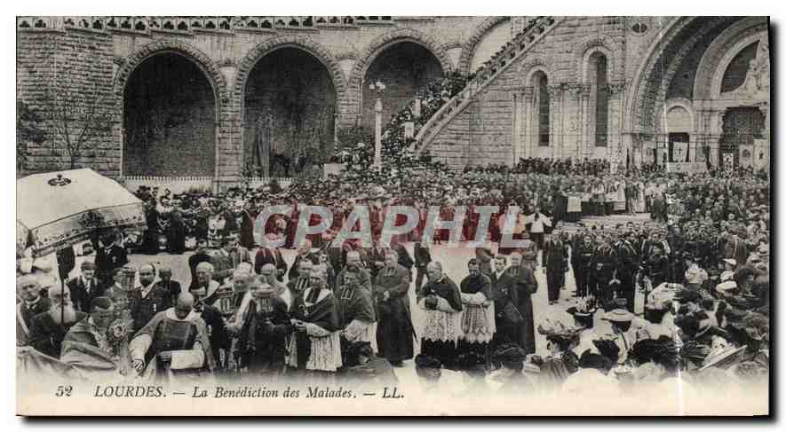 CPA Lourdes La Benediction des Malades 