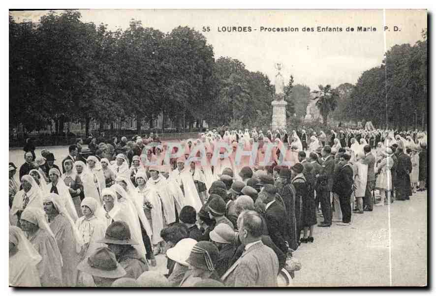CPA Lourdes Procession des Enfants de Marie 