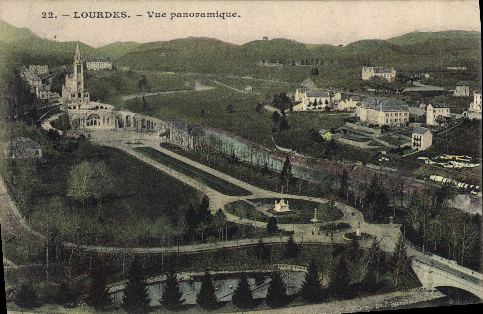 CPA Lourdes Vue Panoramique 
