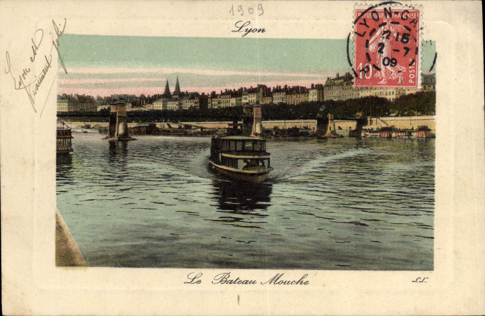 CPA Lyon Le Bateau Mouche 