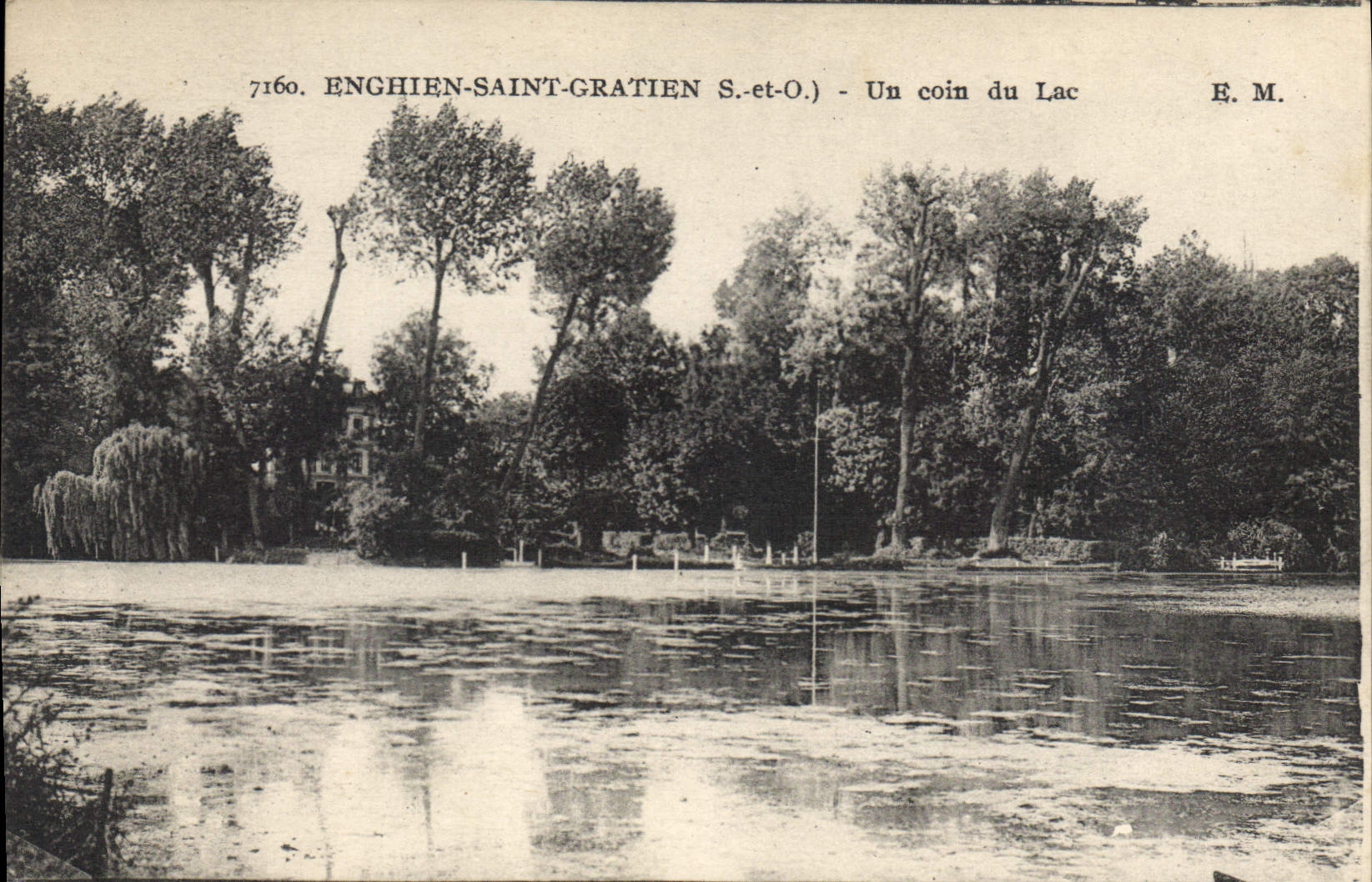 CPA Enghien Saint Gratien S et O un coin du lac 
