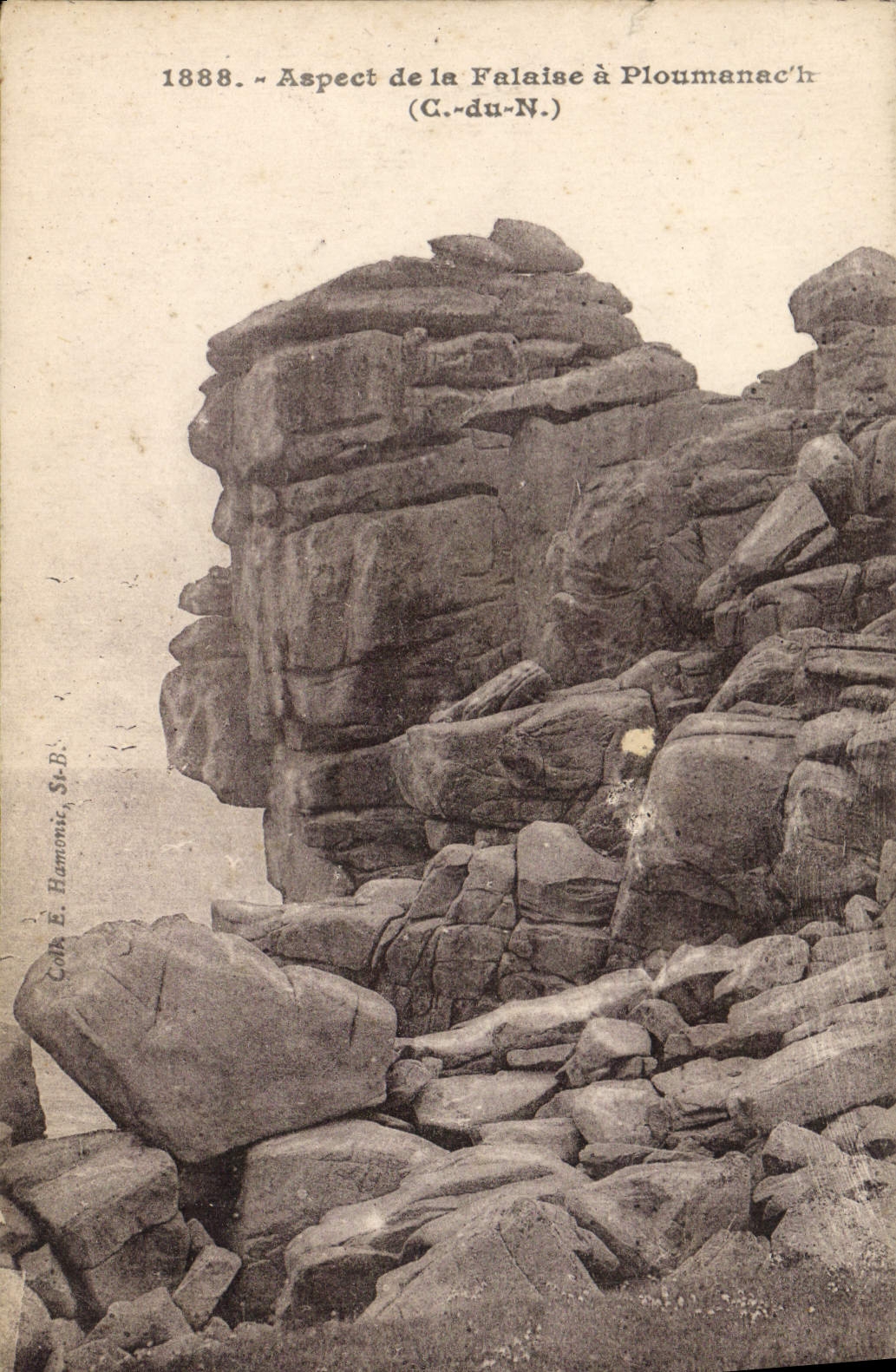 Falaise à Ploumanac'h — (C.-du-N.) — E. Harmonis, St-B.