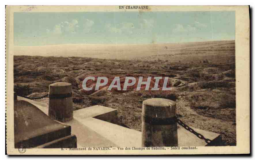 CPA En Champagne Monument de Navarin vue des Champs de bataille soleil Couchant 