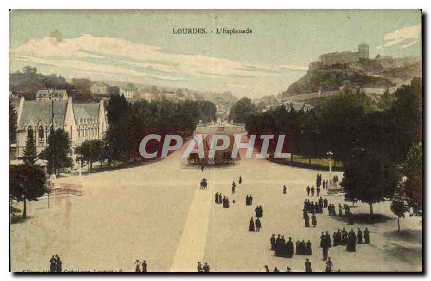 CPA Lourdes l'Esplanade 