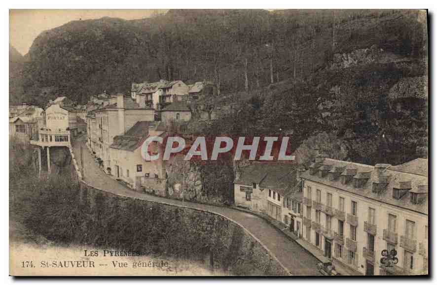 St-Sauveur — Vue générale — Les Pyrénées