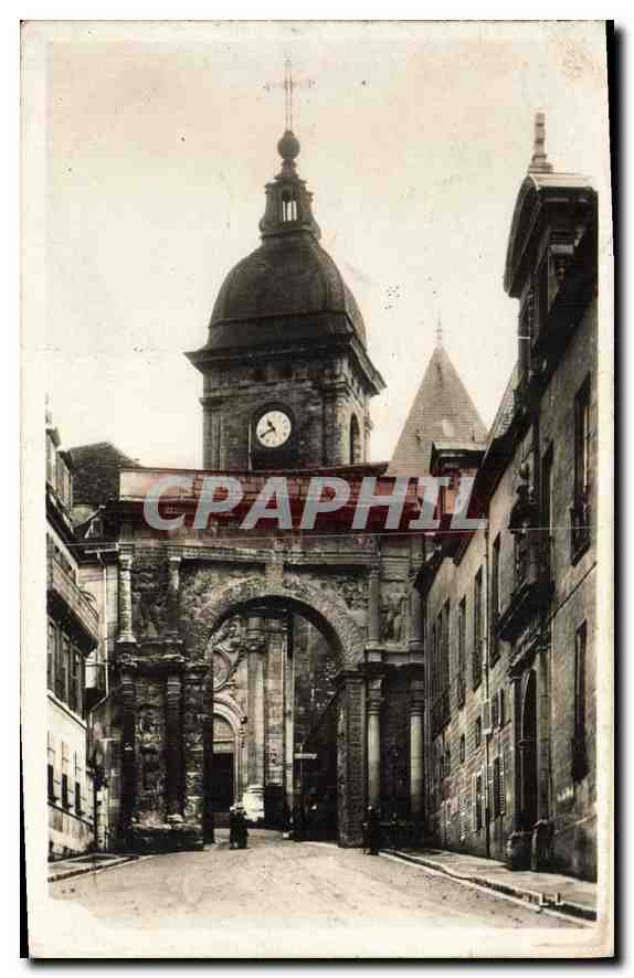 CPA Besancon la porte Noire et la cathedrale 
