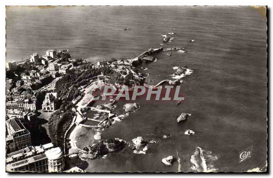 CPA Biarritz B P Casino Bellevue port des pecheurs rocher de la Vierge vue aerienne cliche Robert Du