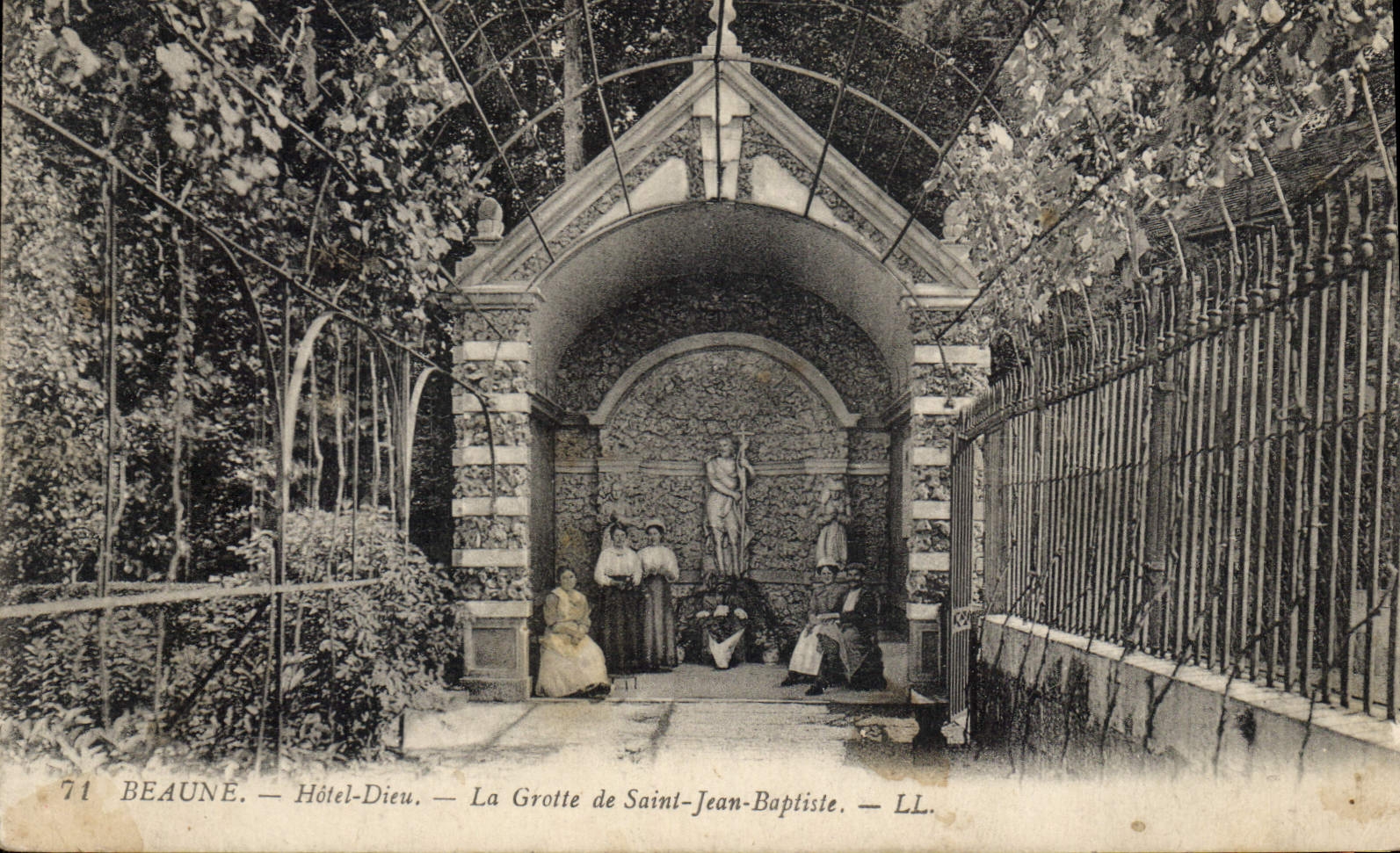 CPA Beaune hotel Dieu la Grotte de Saint Jean Baptiste 