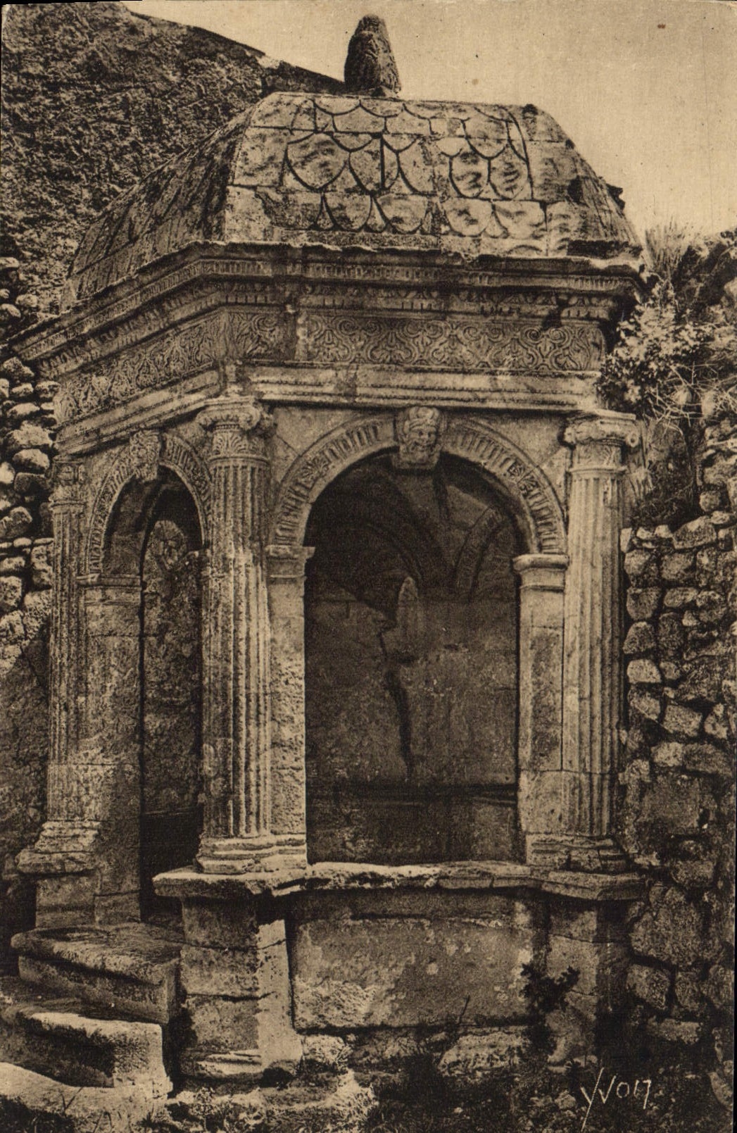 CPA Les Baux B du R Pavillon de la Reine Jeanne rendez vous d'amour des Princes des Baux 