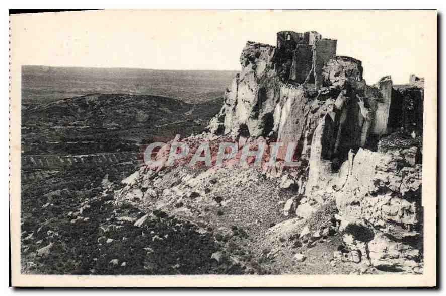 CPA Les Baux Cote oriental et nord ruines imposantes du Chateau feodal bati au X siecle detruit en 1