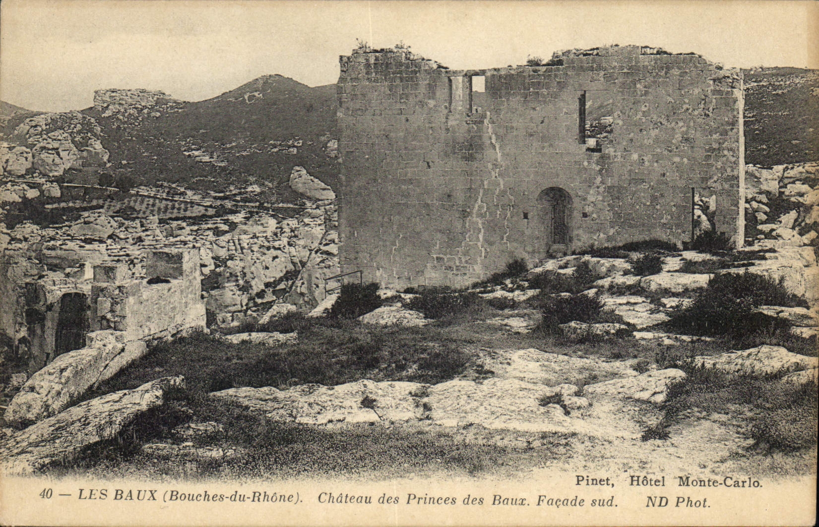 CPA Les Baux Bouches du Rhone Chateau des Princes des Baux Facade sud 