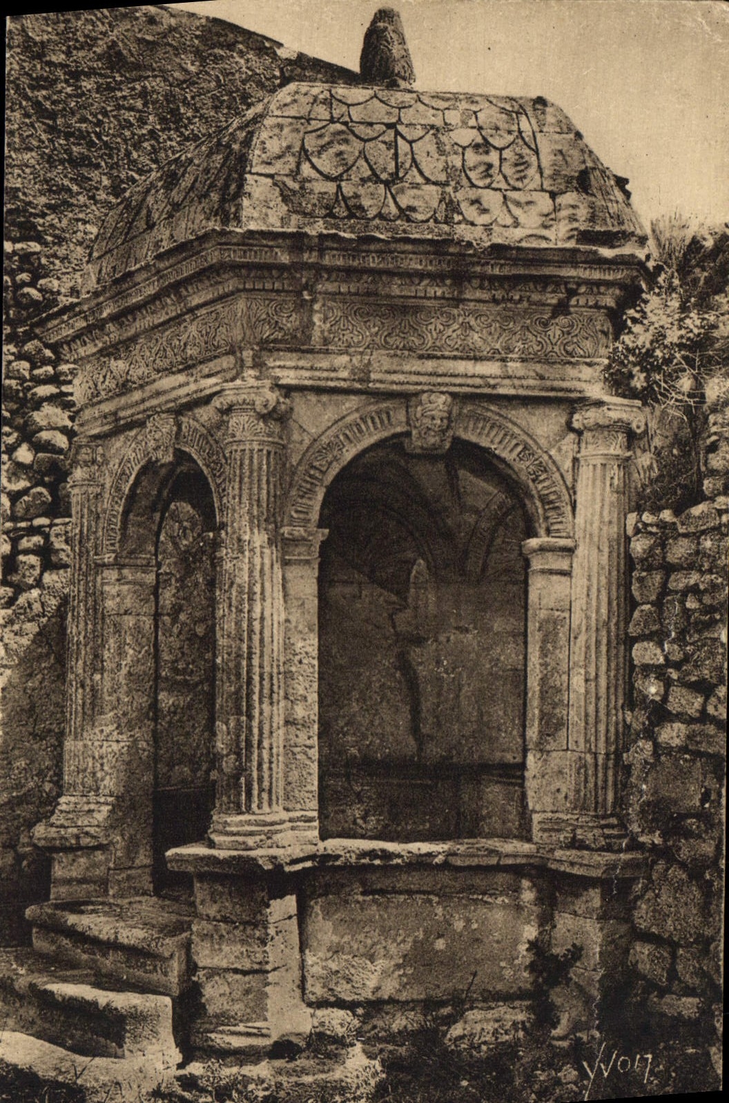 Les Baux — Pavillon de la Reine Jeanne — Éd. La Douce France