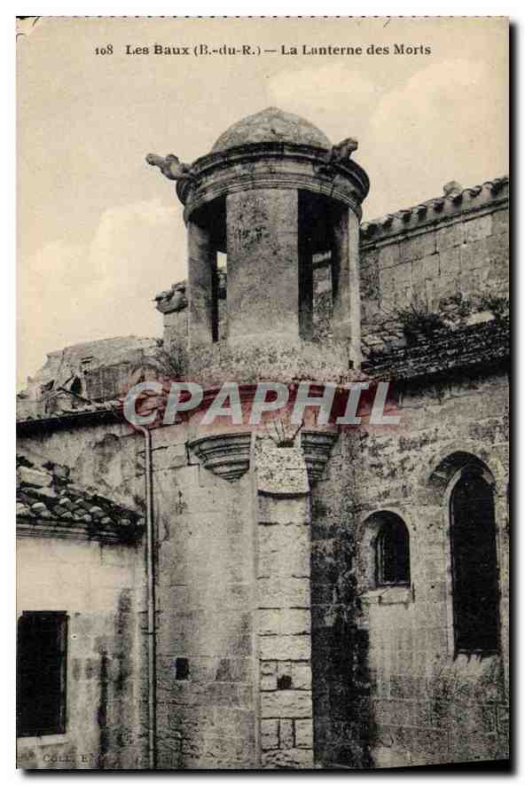 CPA Les Baux (B du R) La Lanterne des Morts