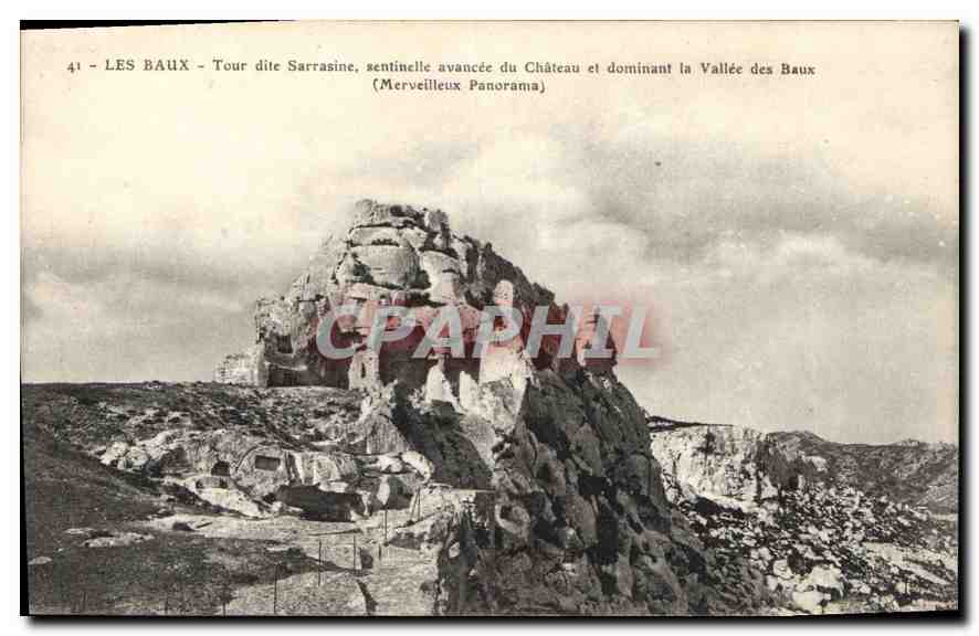 CPA Les Baux  Tour dite Sarrasine sentinelle avancee du Chateau et dominant la Vallee des Baux (Merv