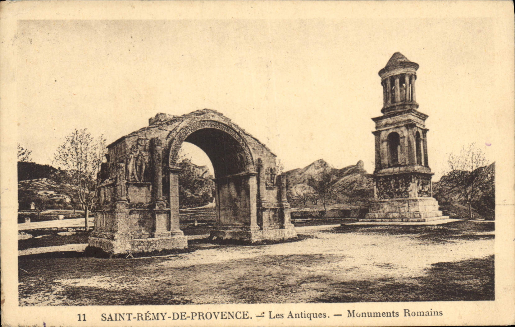 Saint-Rémy-de-Provence — Les Antiques — Monuments Romains — Édition Octave Petit, n°11