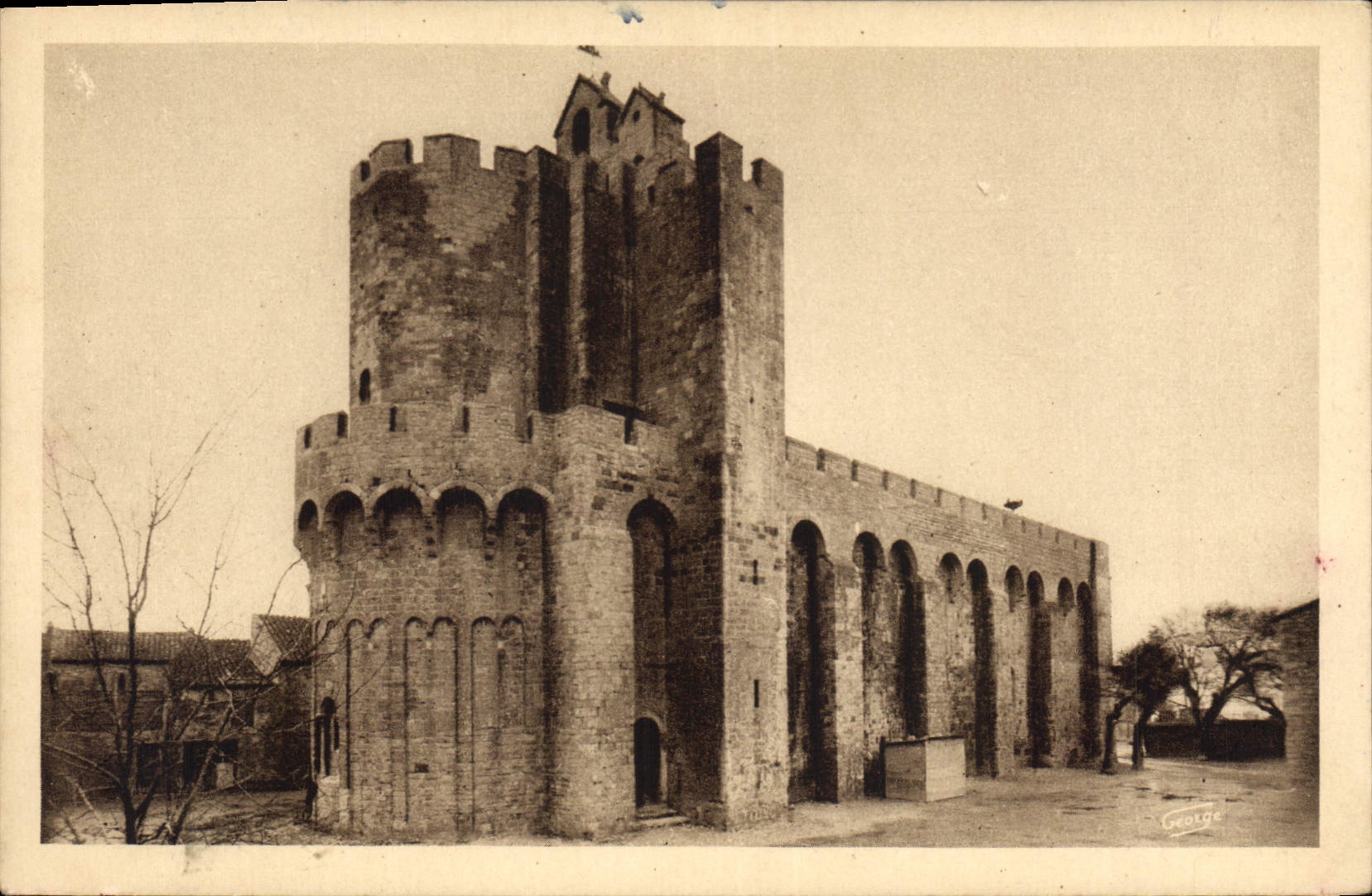 Saintes-Maries-de-la-Mer — La Iglesia — Photo George