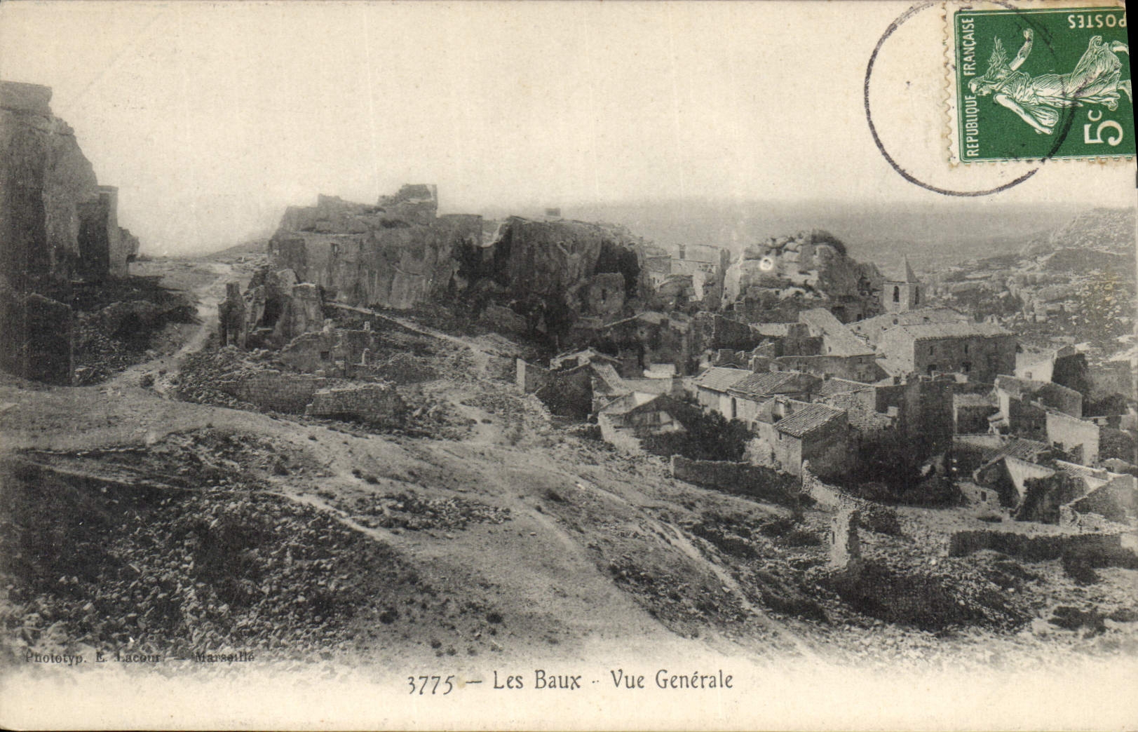 Les Baux — Vue Générale — Phototyp. E. Lacour — Marseille - Recto