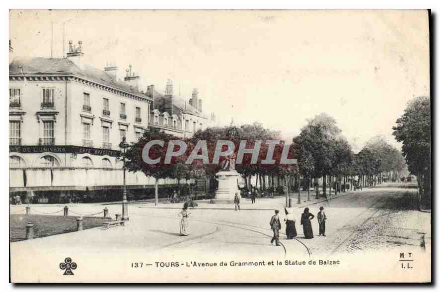 CPA Tours L'Avenue de Grammont et la Statue de Balzac
