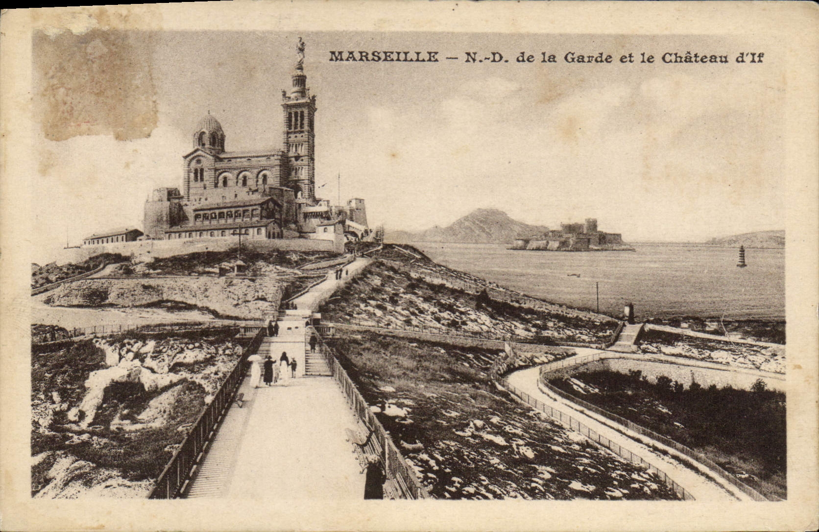 CPA Marseille N D de la Garde et le Chateau d'If