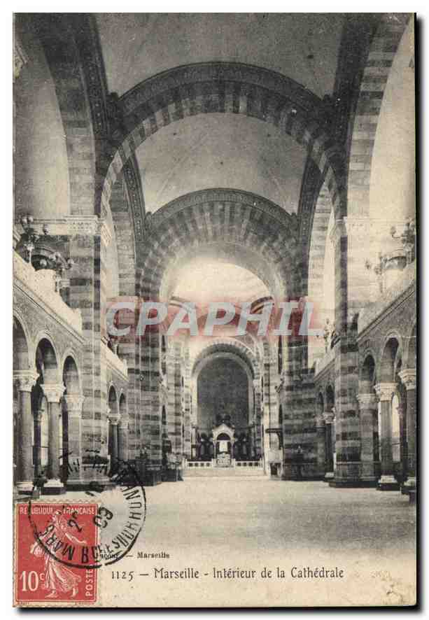 CPA Marseille Interieur de la Cathedrale