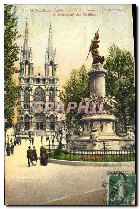 CPA Marseille Eglise Saint Vincent de Paul (Les Reformes) et Monument des Mobiles