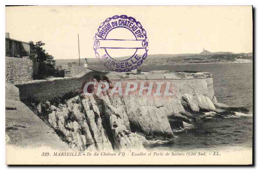 CPA Marseille Le Monument des Mobiles