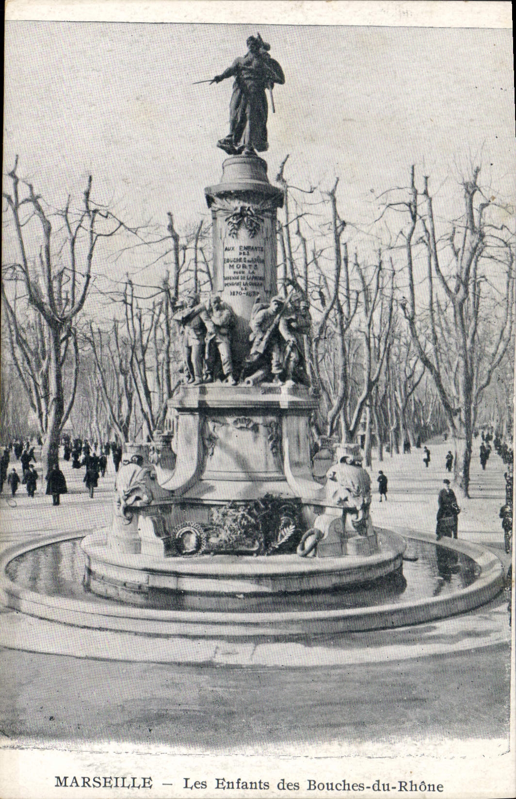 CPA Marseille Monument aux Marins morts en mer