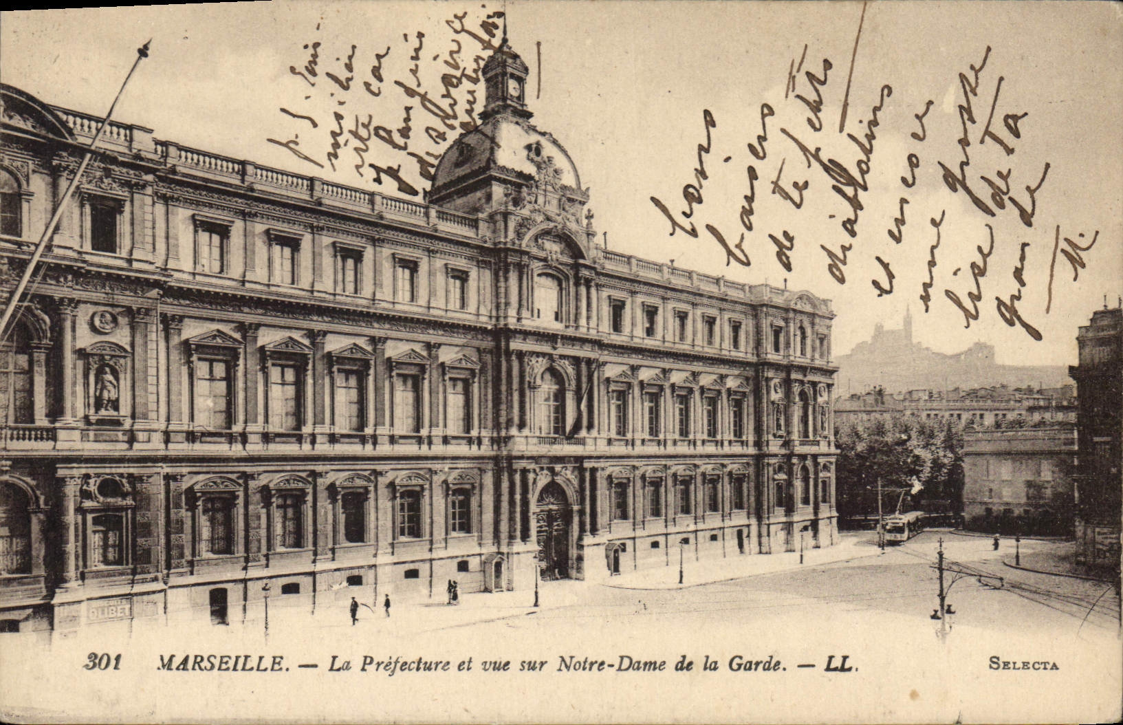 CPA Marseille La Prefecture et vue sur Notre Dame de la Garde