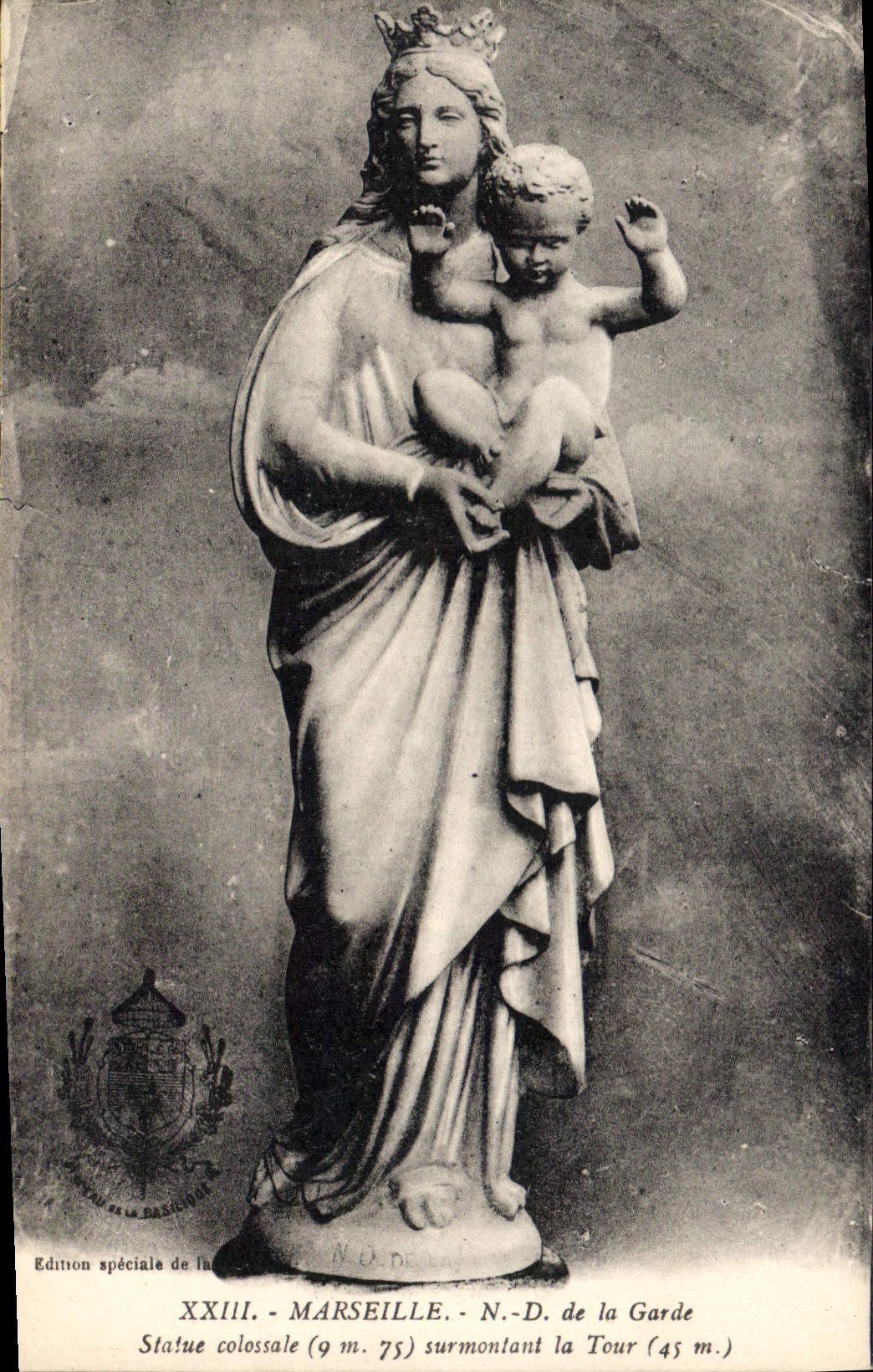 CPA Marseille N D de la Garde Statue colossale