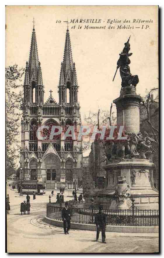 CPA Marseille Eglise des Reformes et le Monument des Mobiles