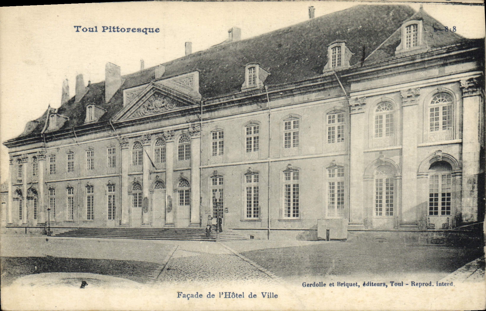 CPA Toul Pittoresque Facade de l'Hotel de Ville