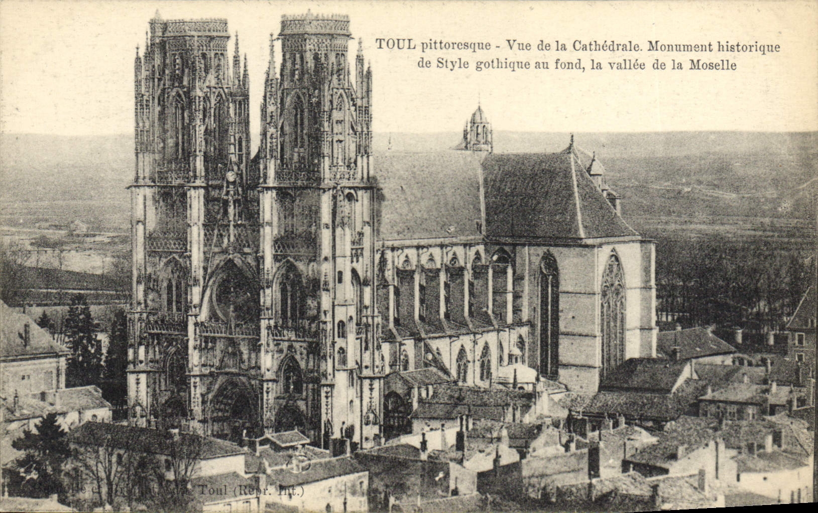 CPA Toul Vue de la Cathedrale