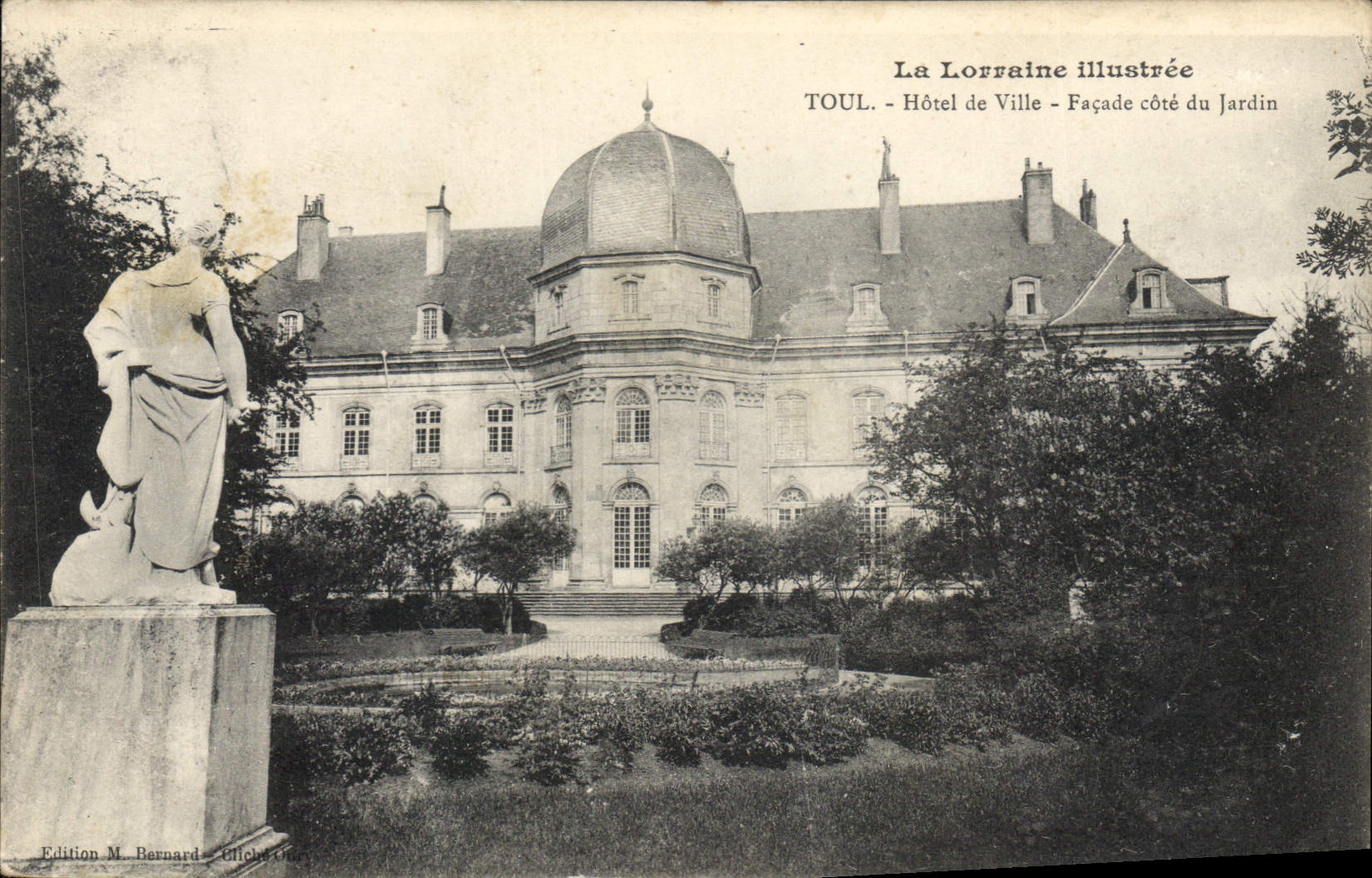 CPA Toul Hotel de Ville Facade cote du jardin