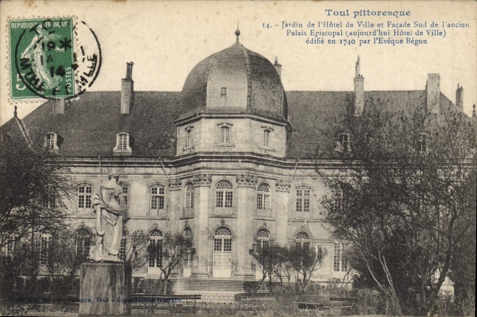 CPA Toul Pittoresque Jardin de l'Hotel de Ville