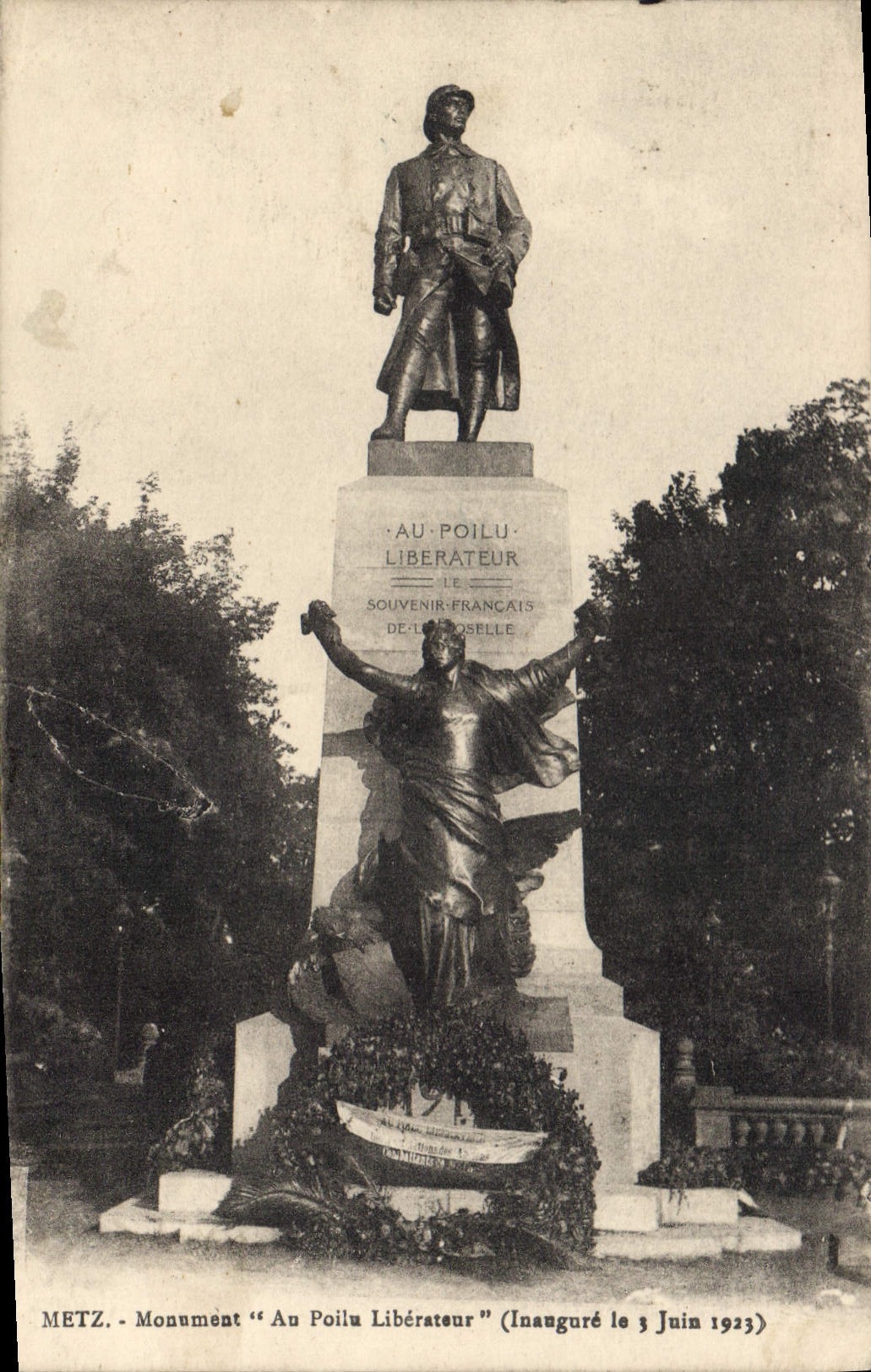 CPA Metz Monument au Poilu Liberateur (Inaugure le 3 juin 1923)