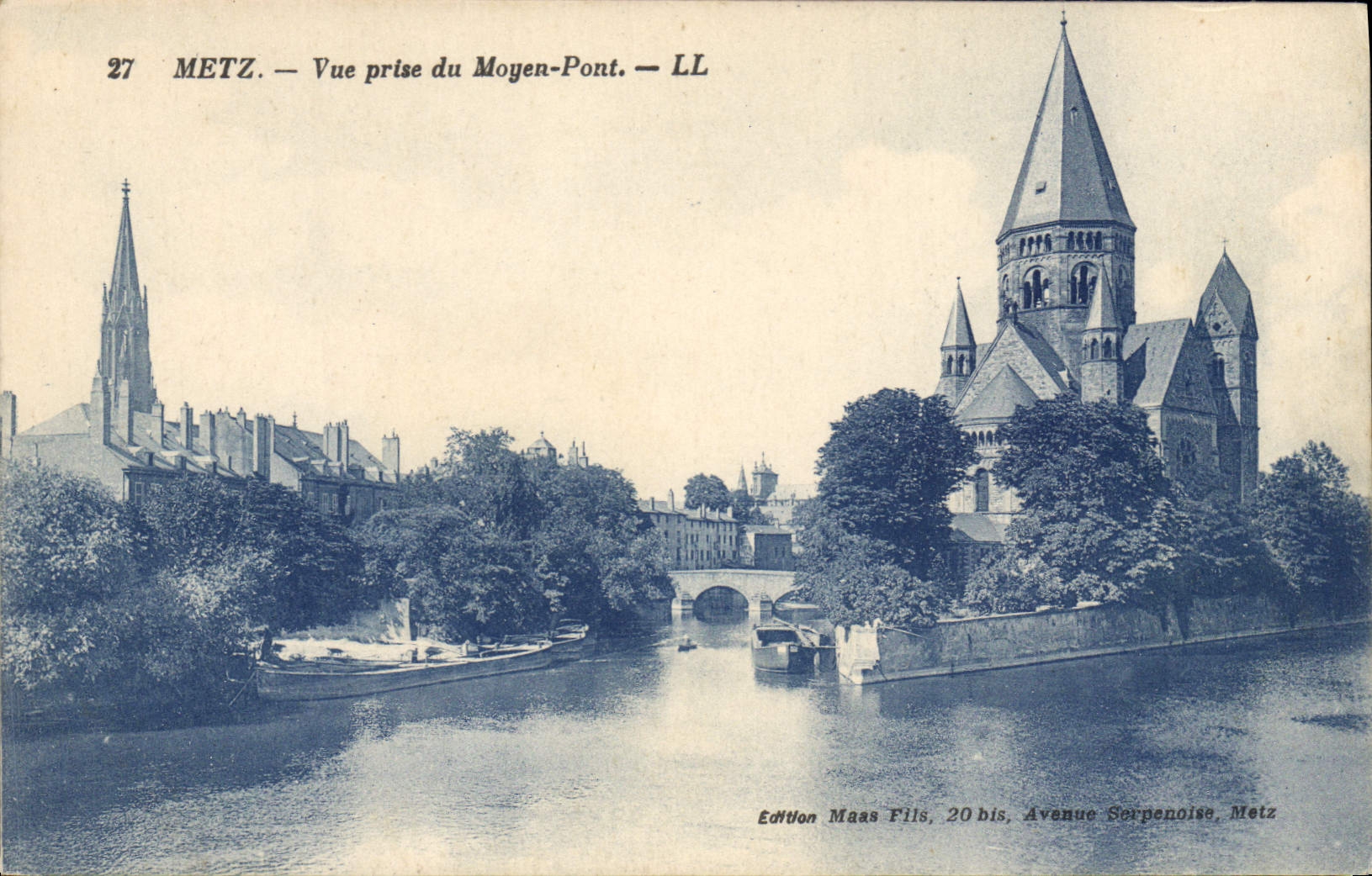 CPA Metz Vue prise du Moyen Pont