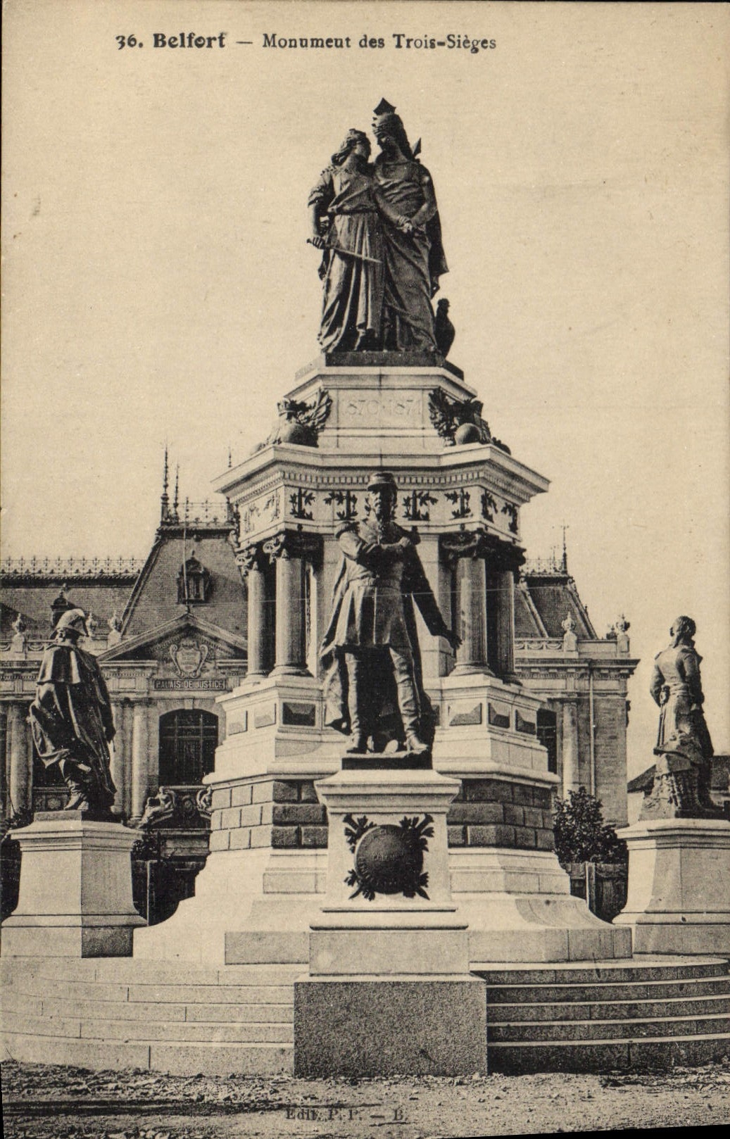 CPA Belfort Monument des Trois Sieges