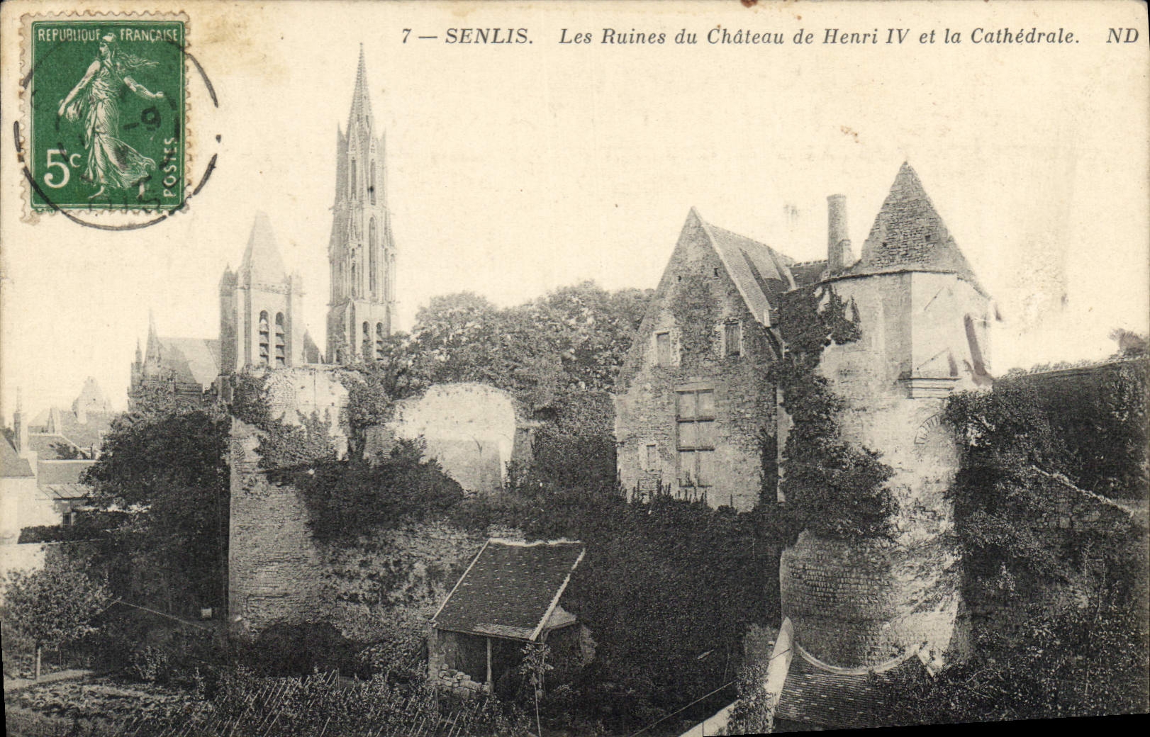 CPA Senlis (Oise) Les Ruines du Chateau de Henri IV