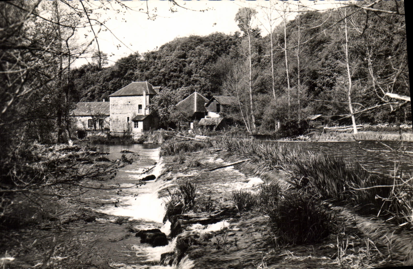 Saint-Céneri-le-Gerei — Le Moulin et le Barrage — Éditions R. Gallot-Malmaison